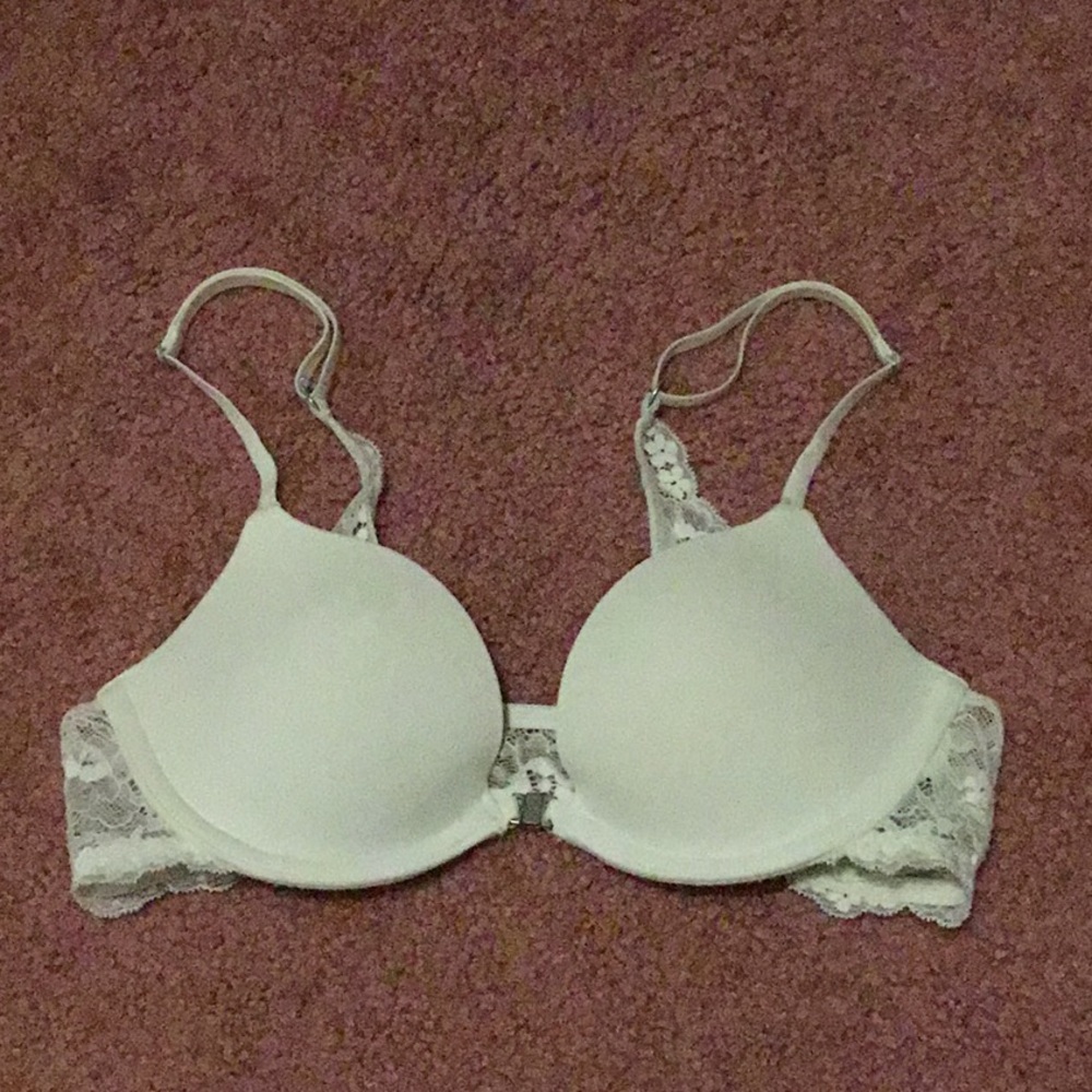 Gilly Hicks Push Up Bra
